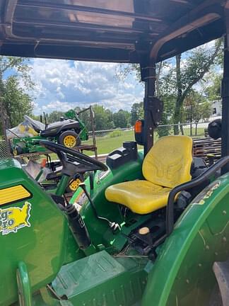 Image of John Deere 5055E Primary image