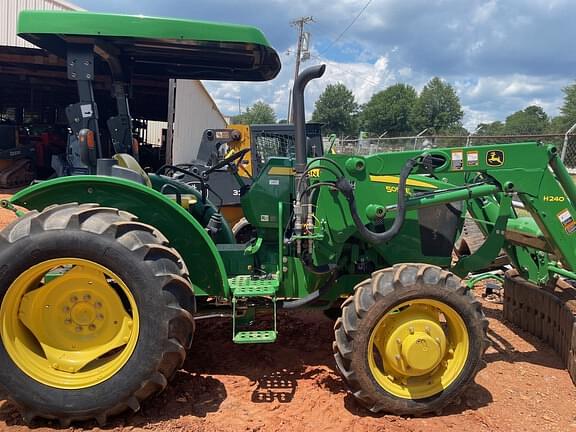 Image of John Deere 5055E equipment image 3