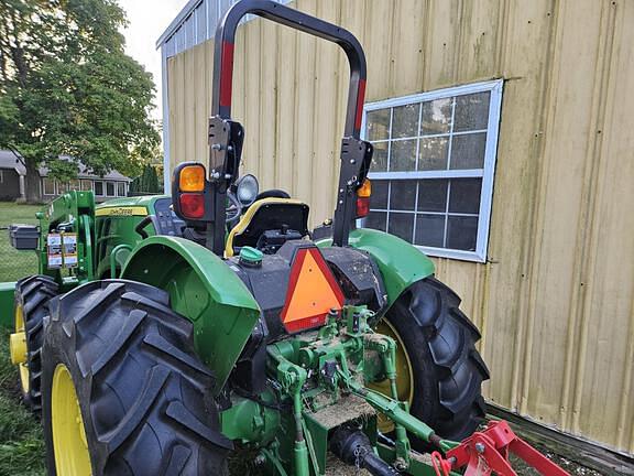 Image of John Deere 5055E equipment image 2