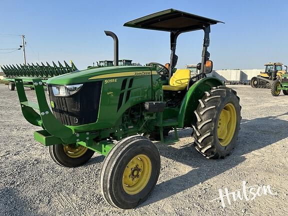 Image of John Deere 5055E equipment image 3