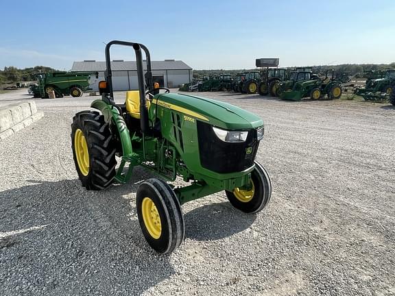 Image of John Deere 5055E equipment image 3