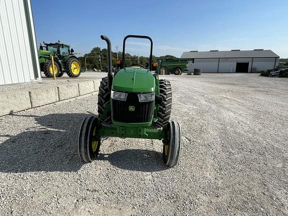 Image of John Deere 5055E equipment image 2