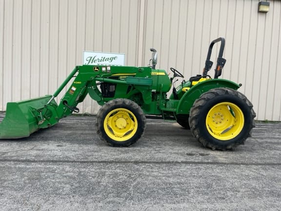Main image John Deere 5055E