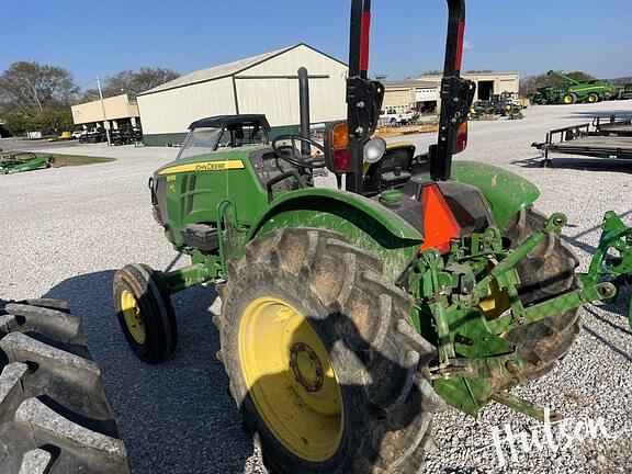 Image of John Deere 5055E equipment image 3