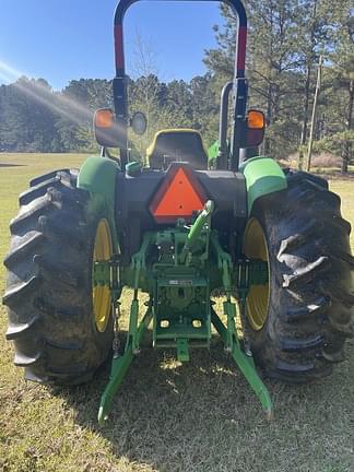 Image of John Deere 5055E equipment image 3