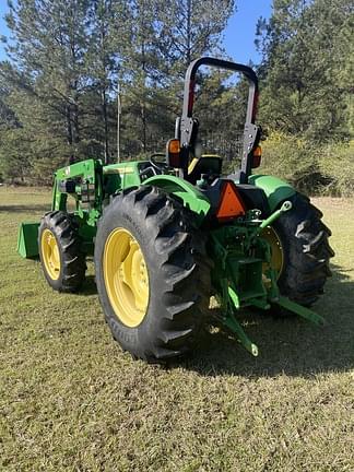 Image of John Deere 5055E equipment image 2