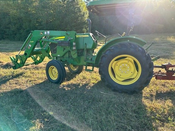 Main image John Deere 5055E