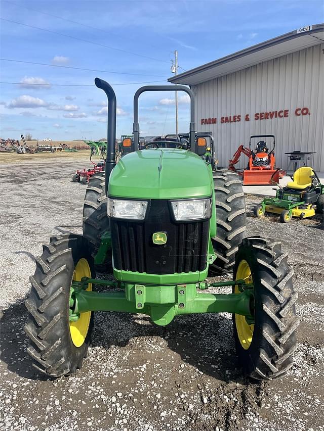 Image of John Deere 5055E equipment image 1