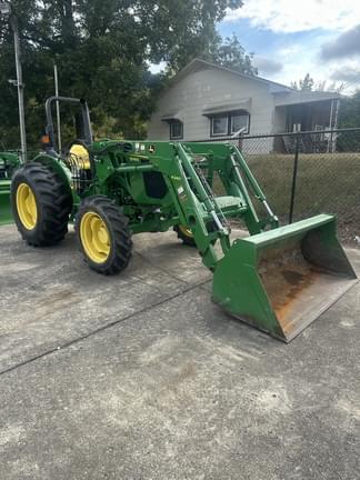 Image of John Deere 5055E equipment image 1