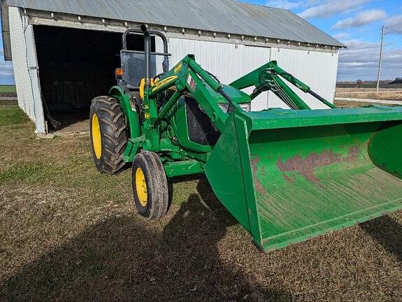 Image of John Deere 5055E equipment image 2