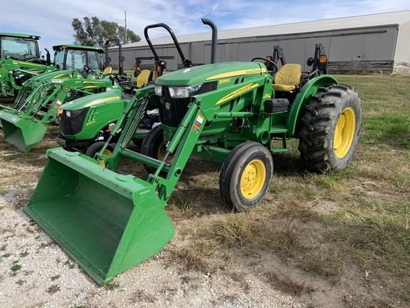 Main image John Deere 5055E