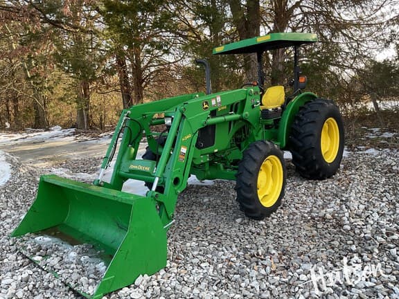 Image of John Deere 5055E equipment image 1