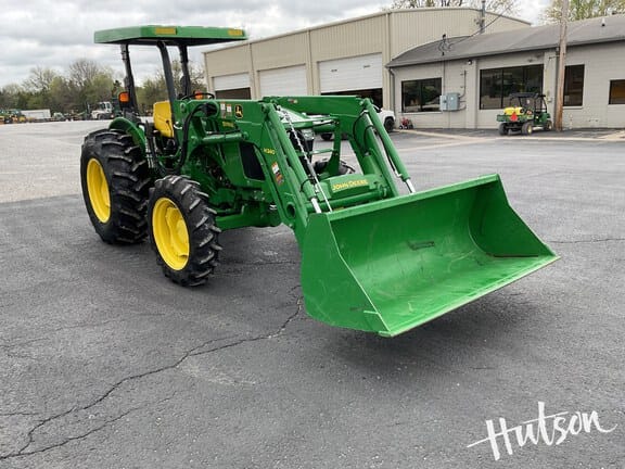 2015 John Deere 5055E Equipment Image0