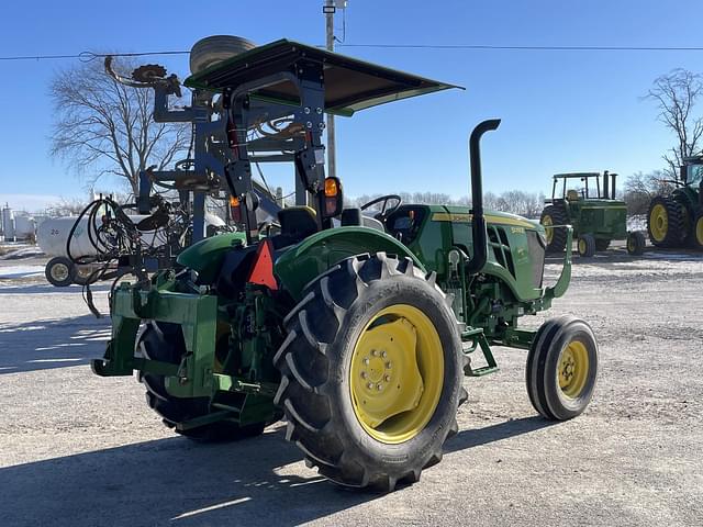 Image of John Deere 5055E equipment image 3