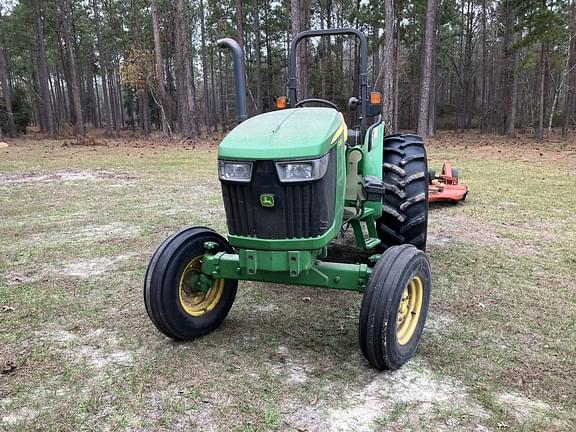 Image of John Deere 5055E equipment image 1