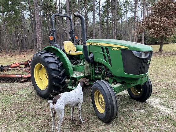 Image of John Deere 5055E equipment image 2