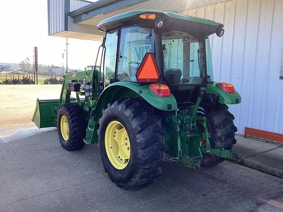 Image of John Deere 5065E equipment image 2