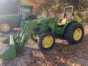 Main image John Deere 5065E