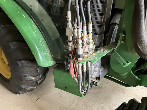 Image of John Deere 5065E equipment image 2