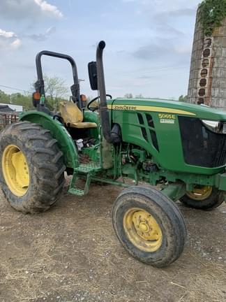 Image of John Deere 5065E equipment image 1