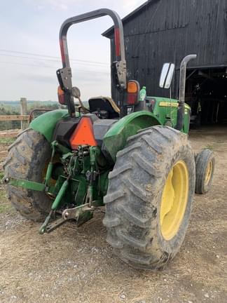 Image of John Deere 5065E equipment image 2
