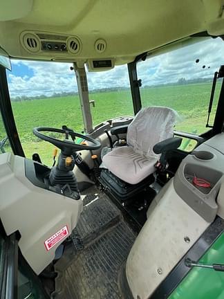 Image of John Deere 5065E equipment image 4