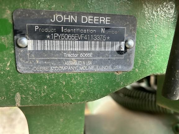 Image of John Deere 5065E equipment image 4