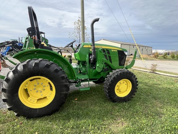 Main image John Deere 5065E