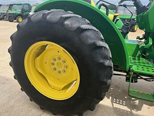 Main image John Deere 5065E 11