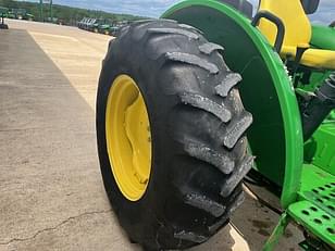 Main image John Deere 5065E 1