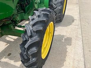 Main image John Deere 5065E 5