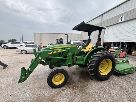 Image of John Deere 5065E equipment image 2