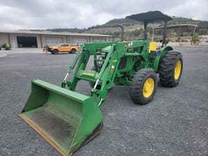 2015 John Deere 5065E Image