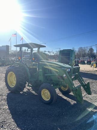Image of John Deere 5065E equipment image 2