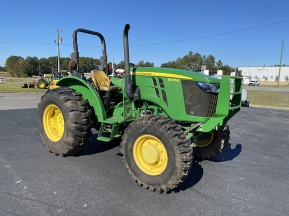 Main image John Deere 5065E