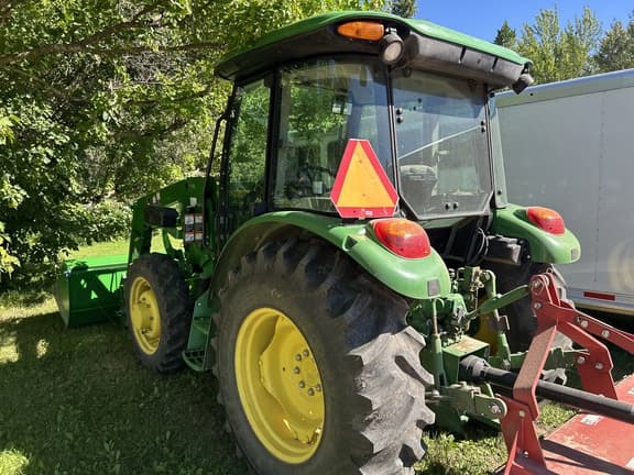 Image of John Deere 5065E equipment image 4