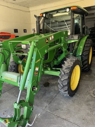 Image of John Deere 5065E equipment image 2