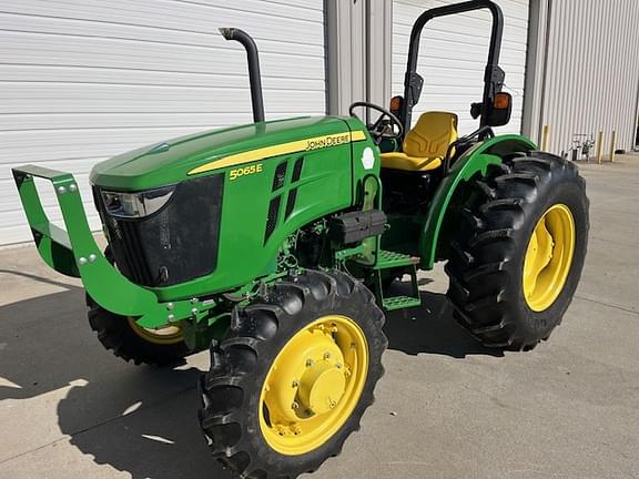 Image of John Deere 5065E Primary image