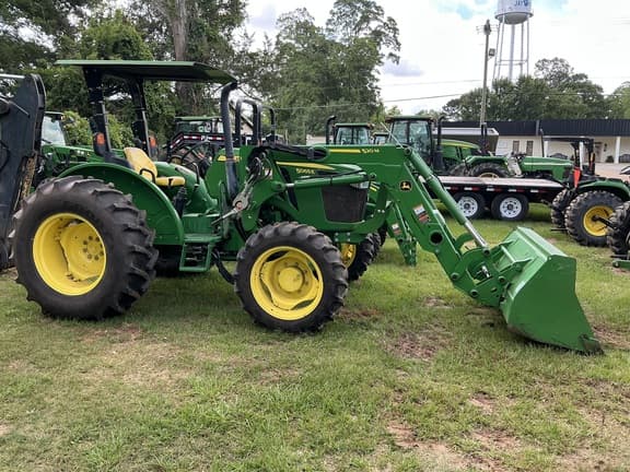 Image of John Deere 5065E equipment image 1