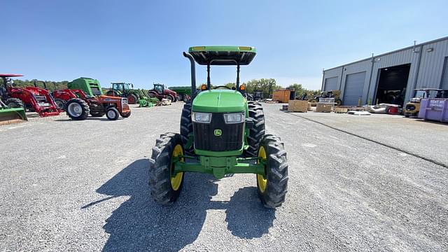 Image of John Deere 5065E equipment image 3