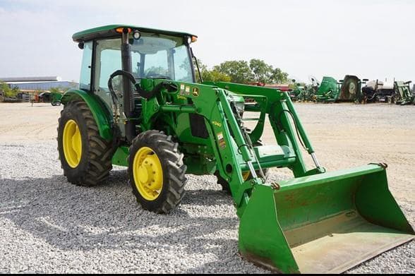 Image of John Deere 5065E equipment image 4