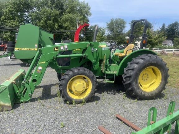 2015 John Deere 5065E Equipment Image0