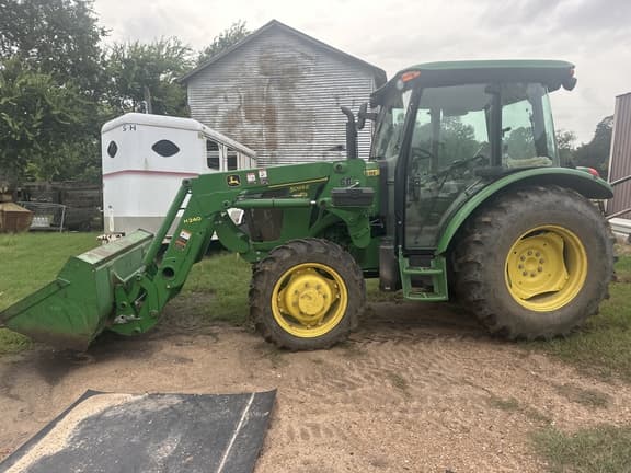 Image of John Deere 5065E equipment image 1