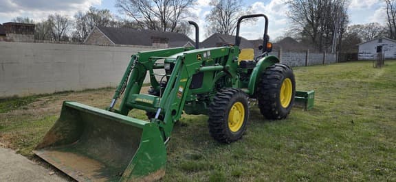 Image of John Deere 5065E equipment image 4