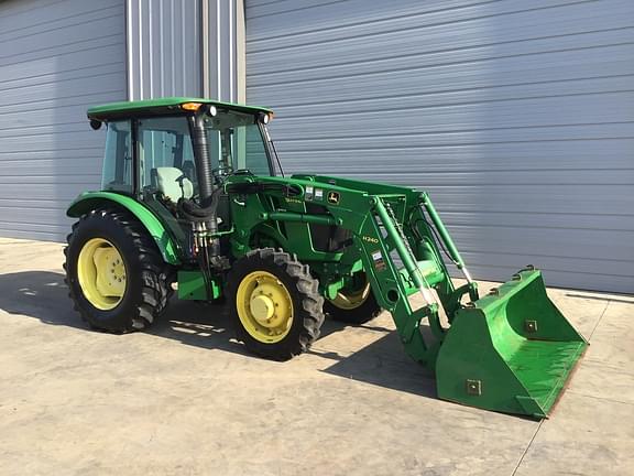 Image of John Deere 5075E equipment image 4