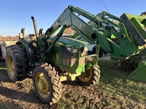 2015 John Deere 5075E Image