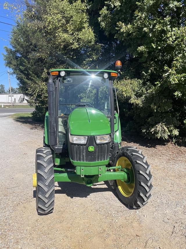 Image of John Deere 5075E equipment image 3