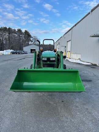 Image of John Deere 5075E equipment image 3