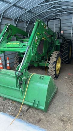 2015 John Deere 5075E Equipment Image0