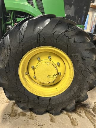 Image of John Deere 5075E equipment image 3